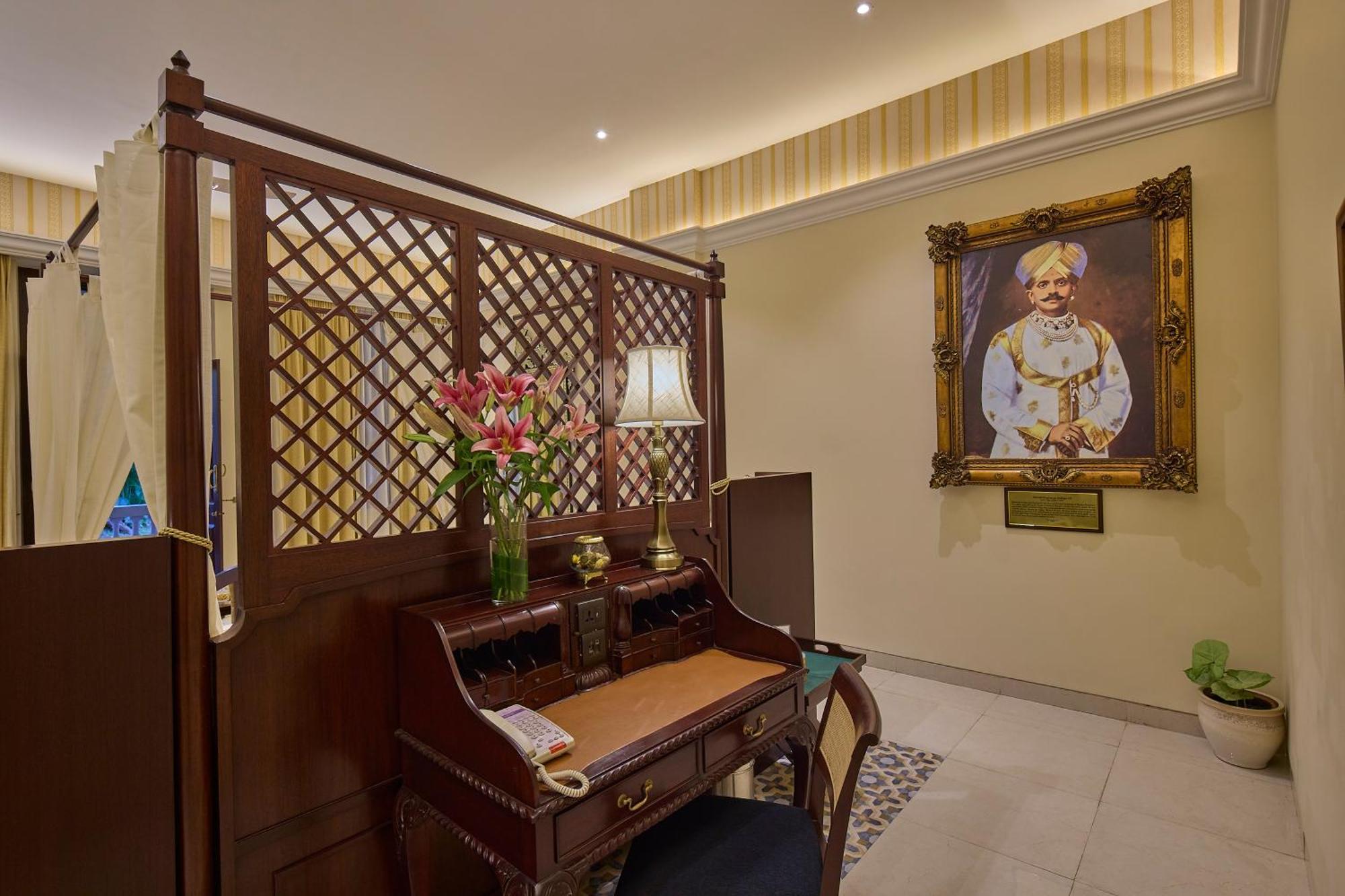 Royal Orchid Metropole Mysore Eksteriør bilde