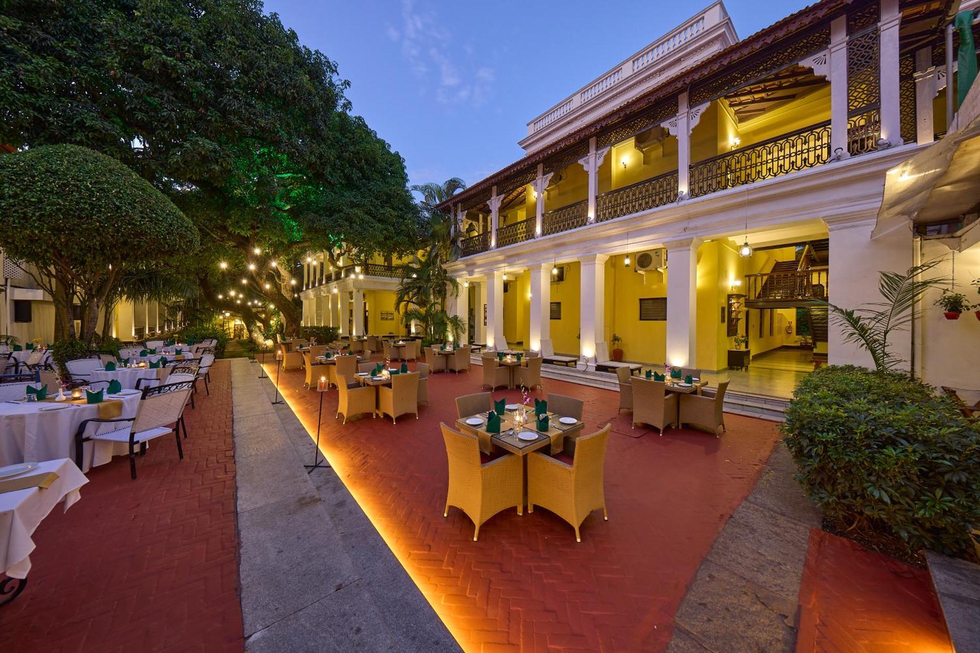 Royal Orchid Metropole Mysore Eksteriør bilde